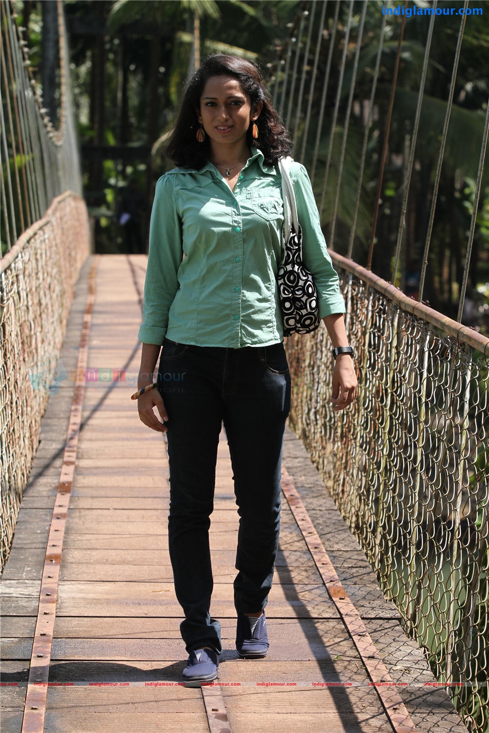 Indu Thampy Actress hd photo