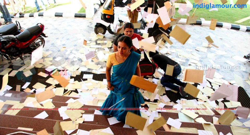 Nithya Menon Actress hd photo