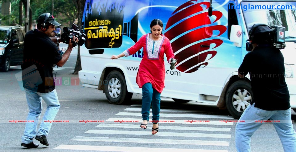 Nithya Menon Actress hd photo