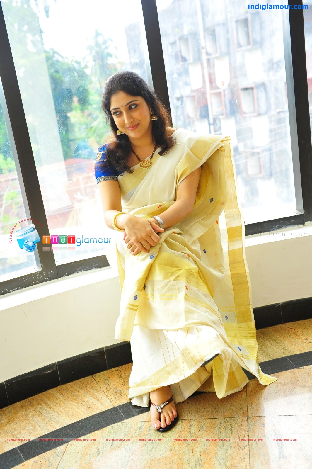 Lakshmi Gopalaswamy Actress hd photo