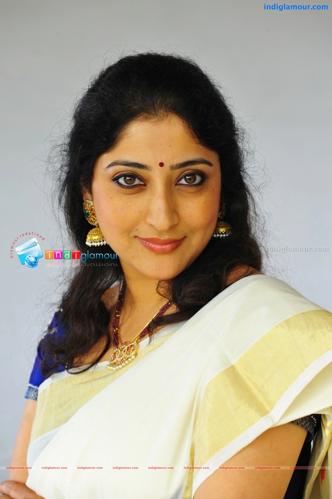 Lakshmi Gopalaswamy Actress hd photo