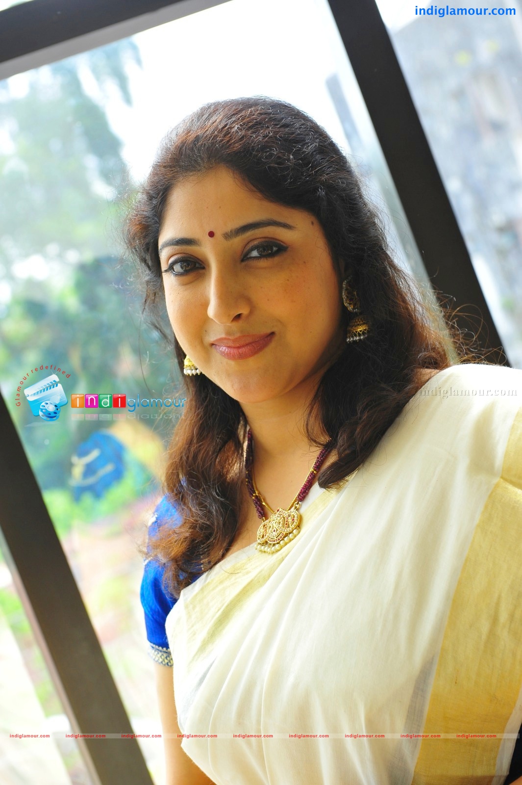 Lakshmi Gopalaswamy Actress hd photo