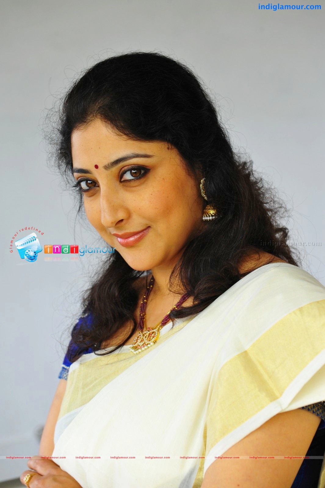Lakshmi Gopalaswamy Actress hd photo