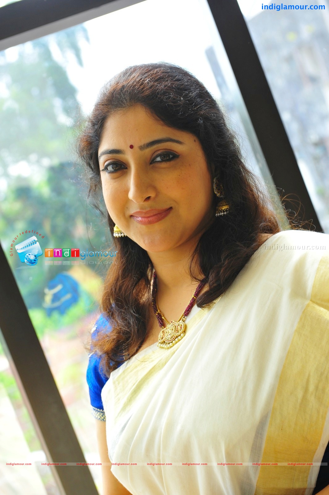 Lakshmi Gopalaswamy Actress hd photo