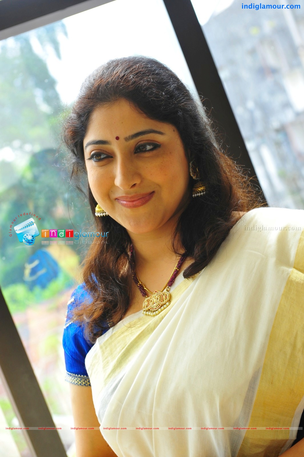 Lakshmi Gopalaswamy Actress hd photo