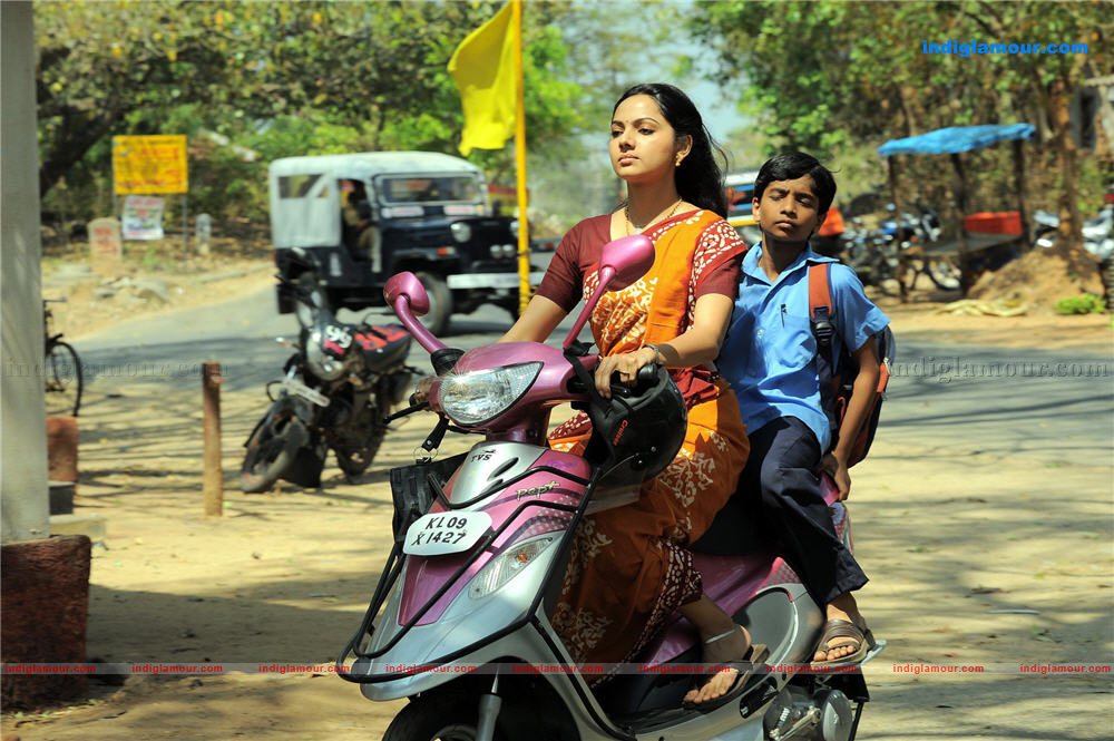 Samvritha Sunil Actress hd photo