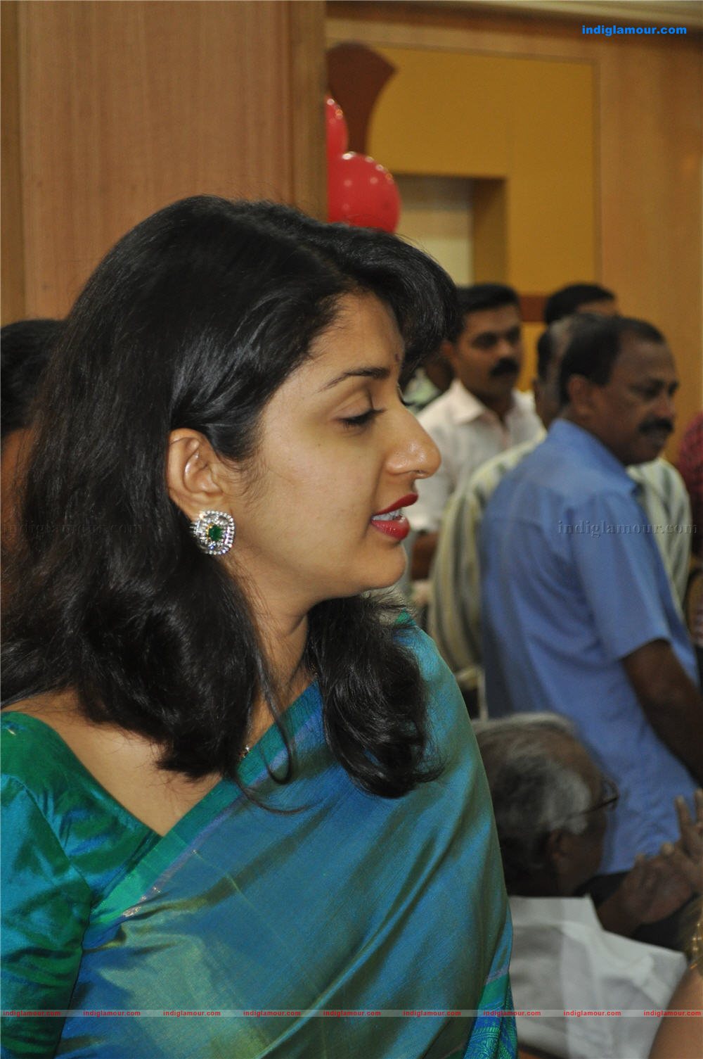 Meera Jasmine Actress hd photo