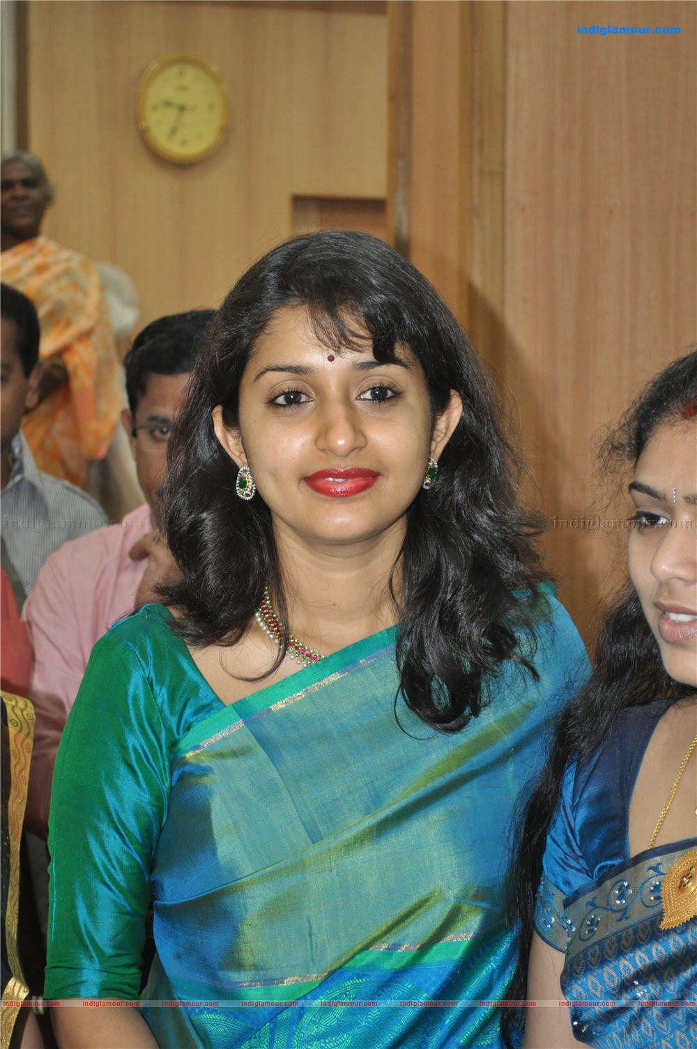 Meera Jasmine Actress hd photo