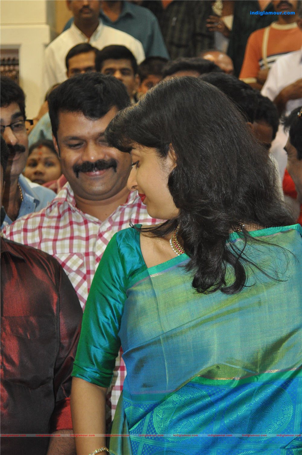Meera Jasmine Actress hd photo