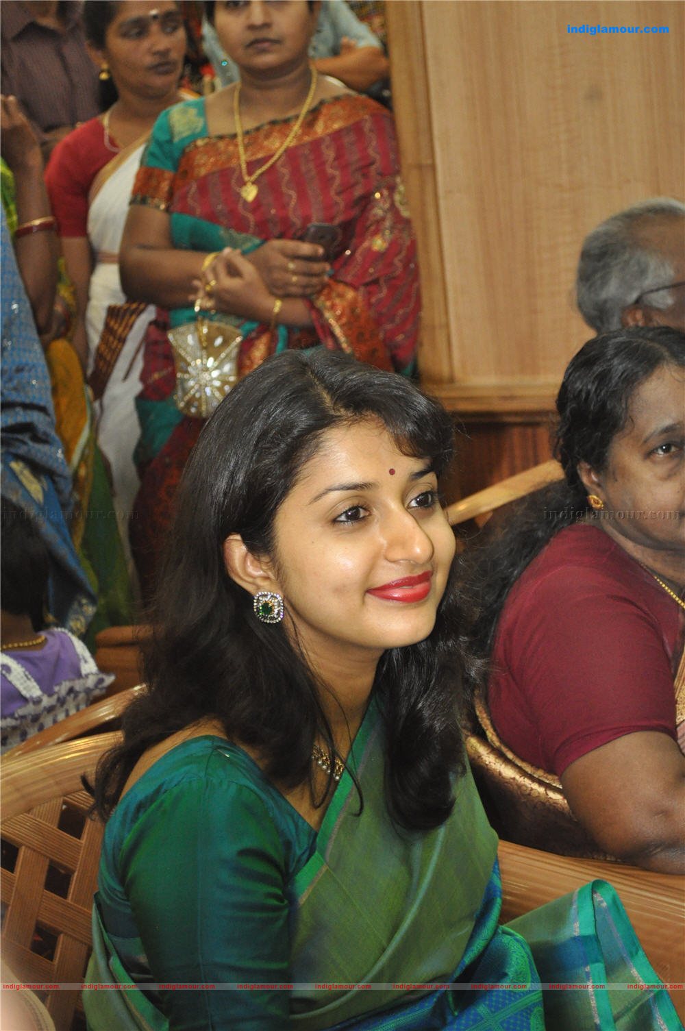 Meera Jasmine Actress hd photo
