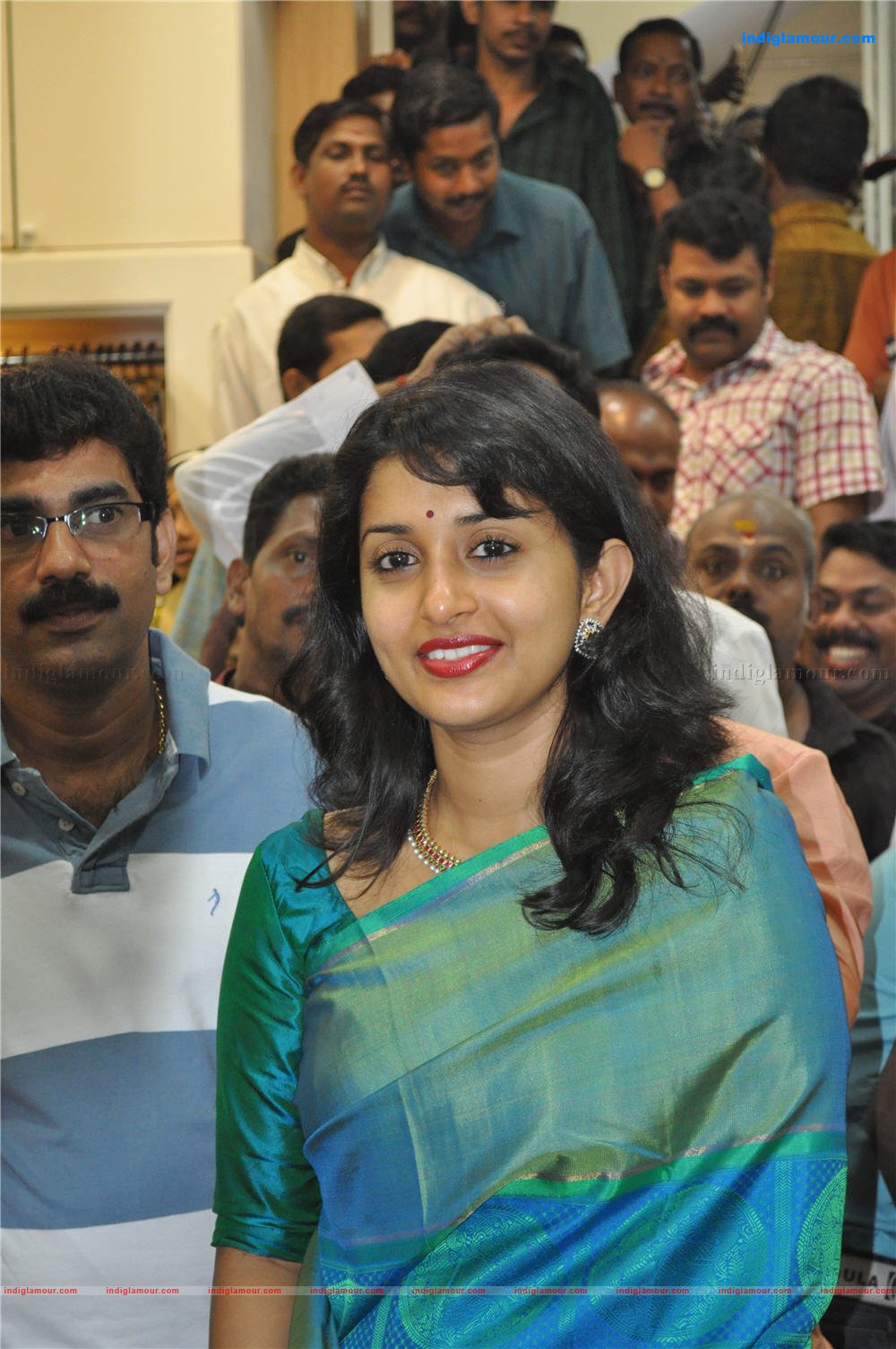 Meera Jasmine Actress hd photo