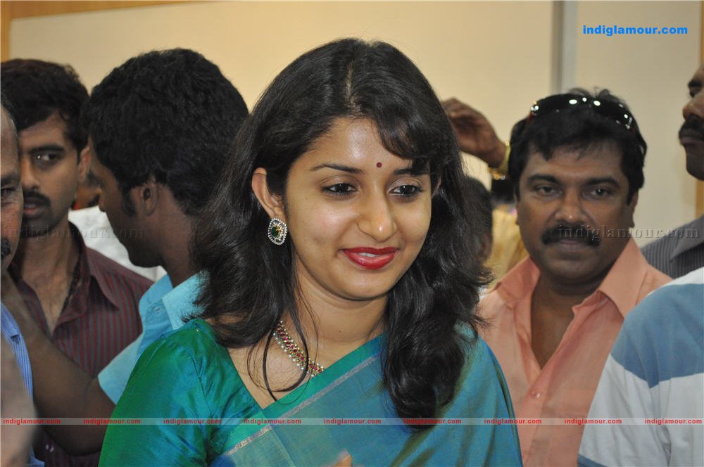 Meera Jasmine Actress hd photo