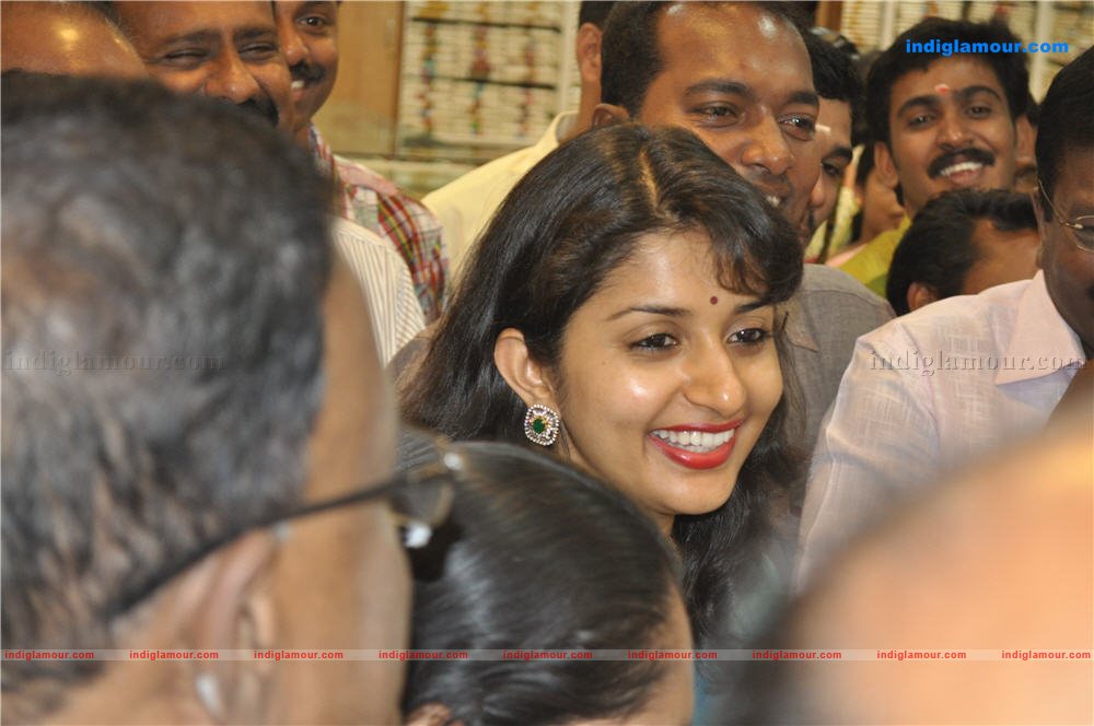 Meera Jasmine Actress hd photo