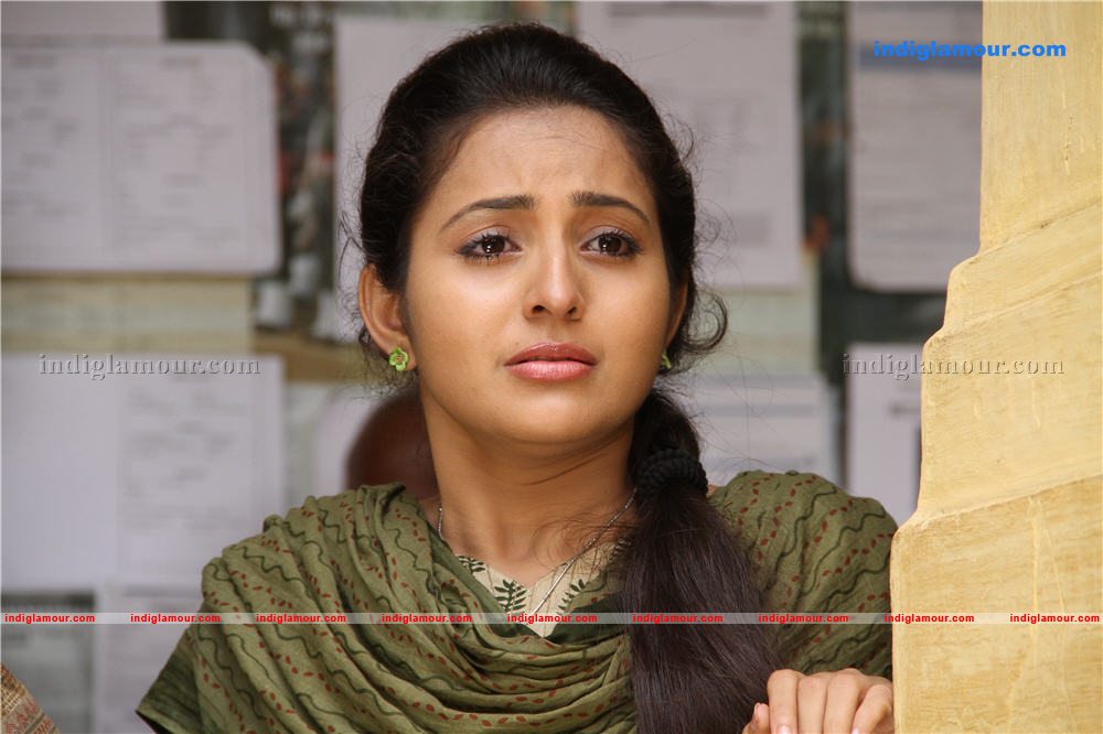 Bhama Actress hd photo