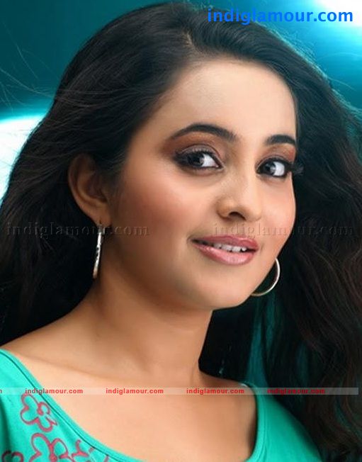 Bhama Actress hd photo