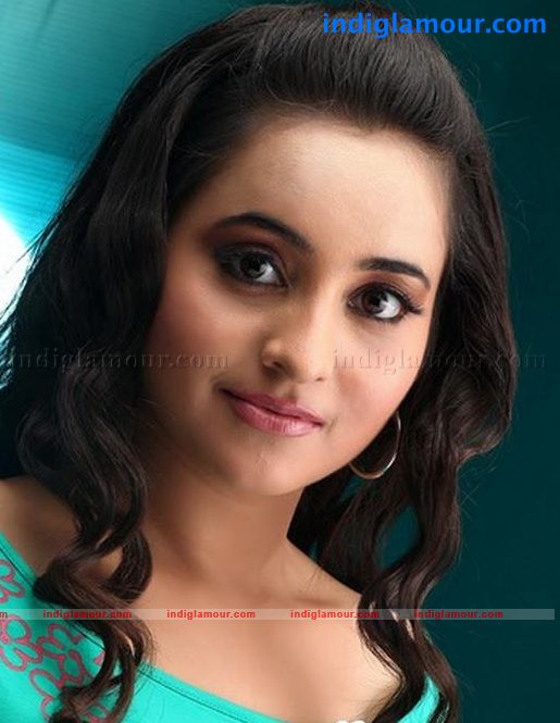 Bhama Actress hd photo