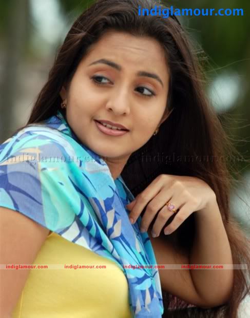 Bhama Actress hd photo
