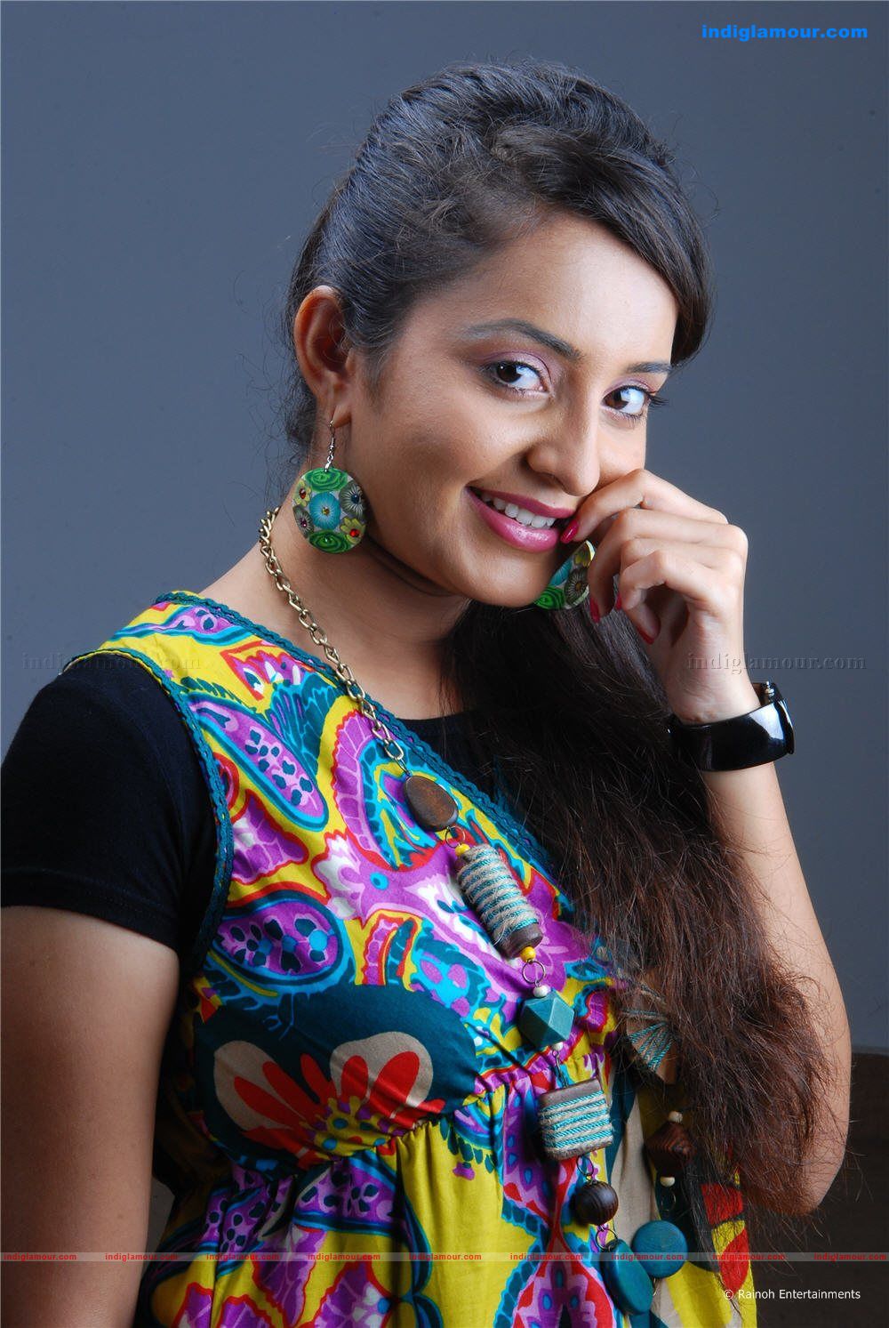 Bhama Actress hd photo