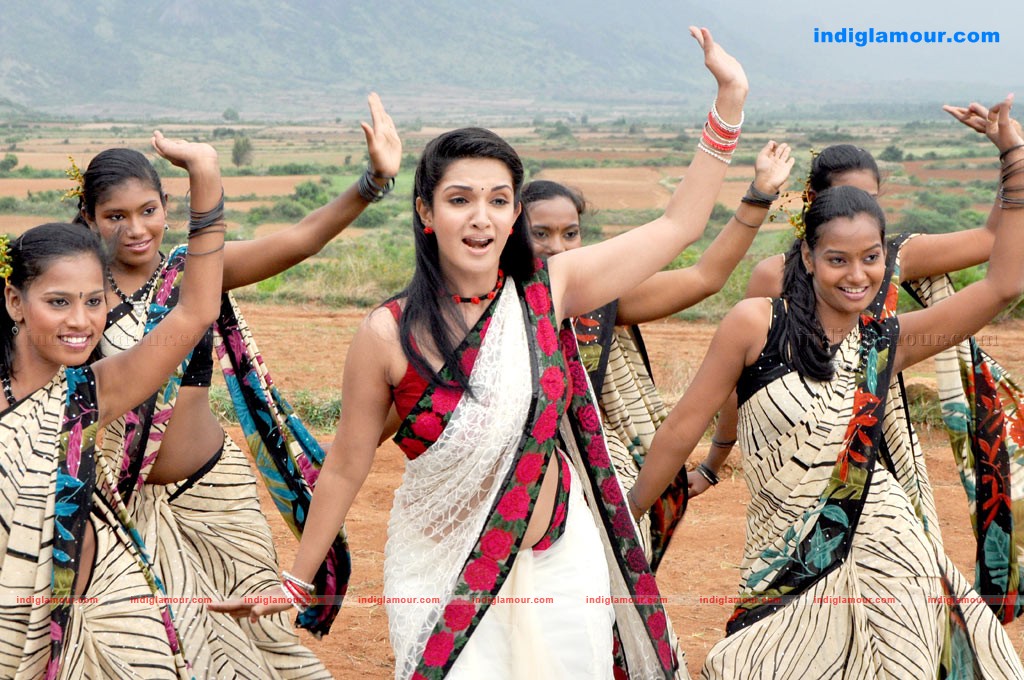 Honey Rose Actress hd photo