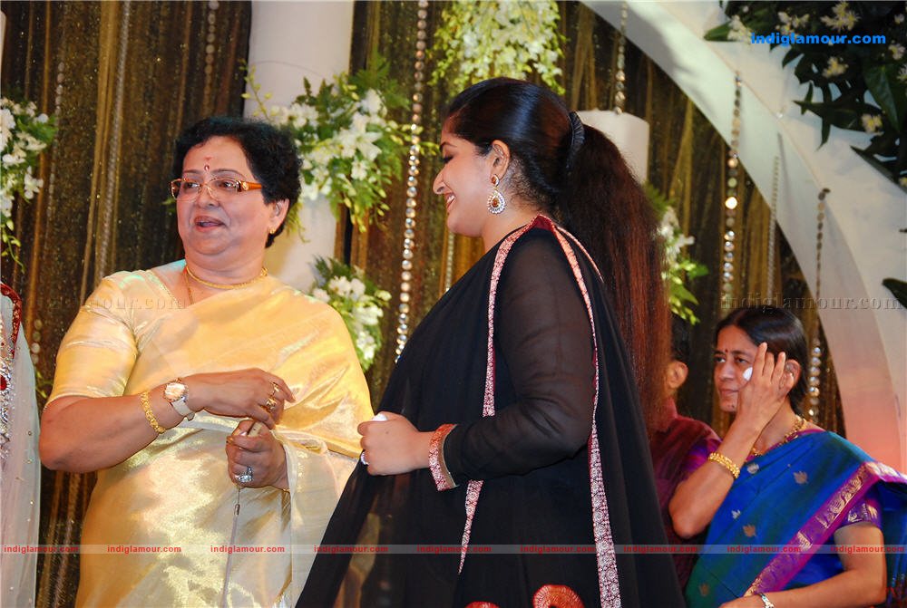 Kavya Madhavan Actress hd photo