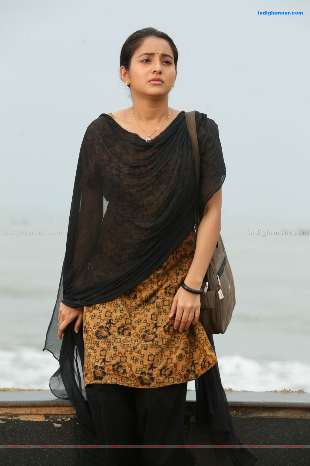 Bhama Actress hd photo