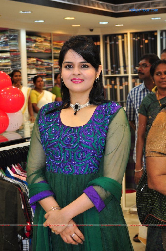 Roma Actress hd photo