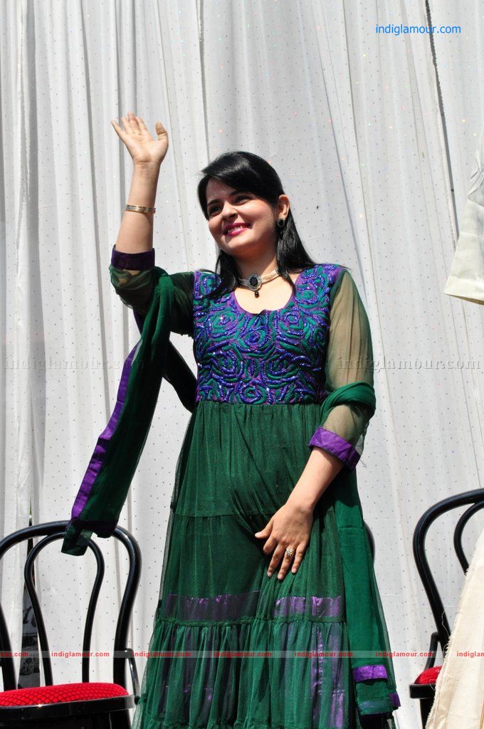 Roma Actress hd photo