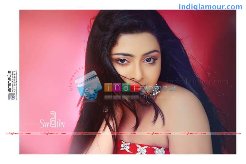 Swathi Raattinam Actress hd photo