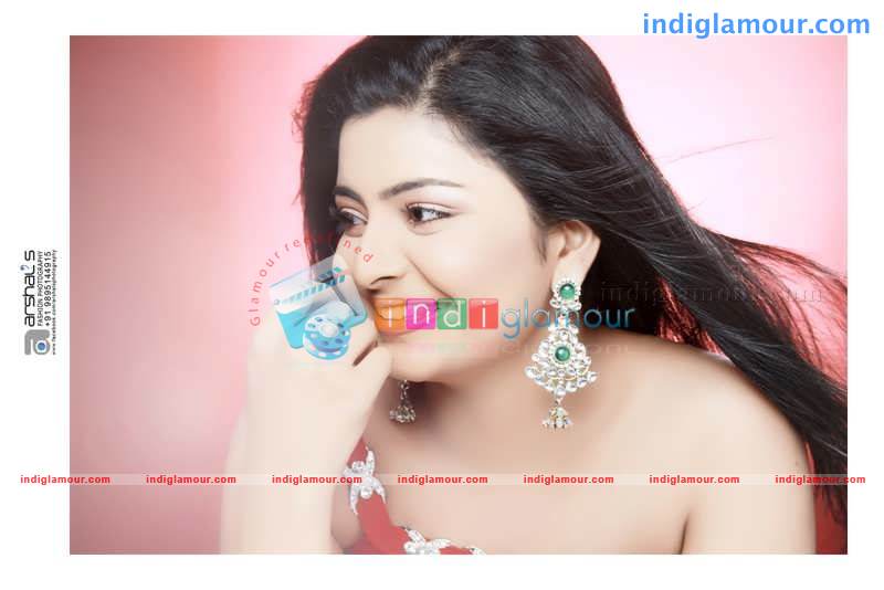 Swathi Raattinam Actress hd photo