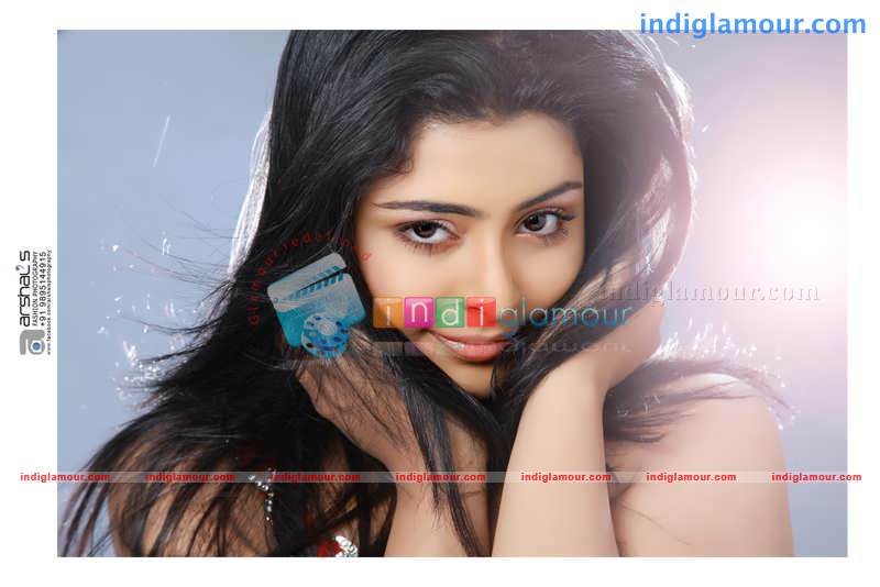 Swathi Raattinam Actress hd photo
