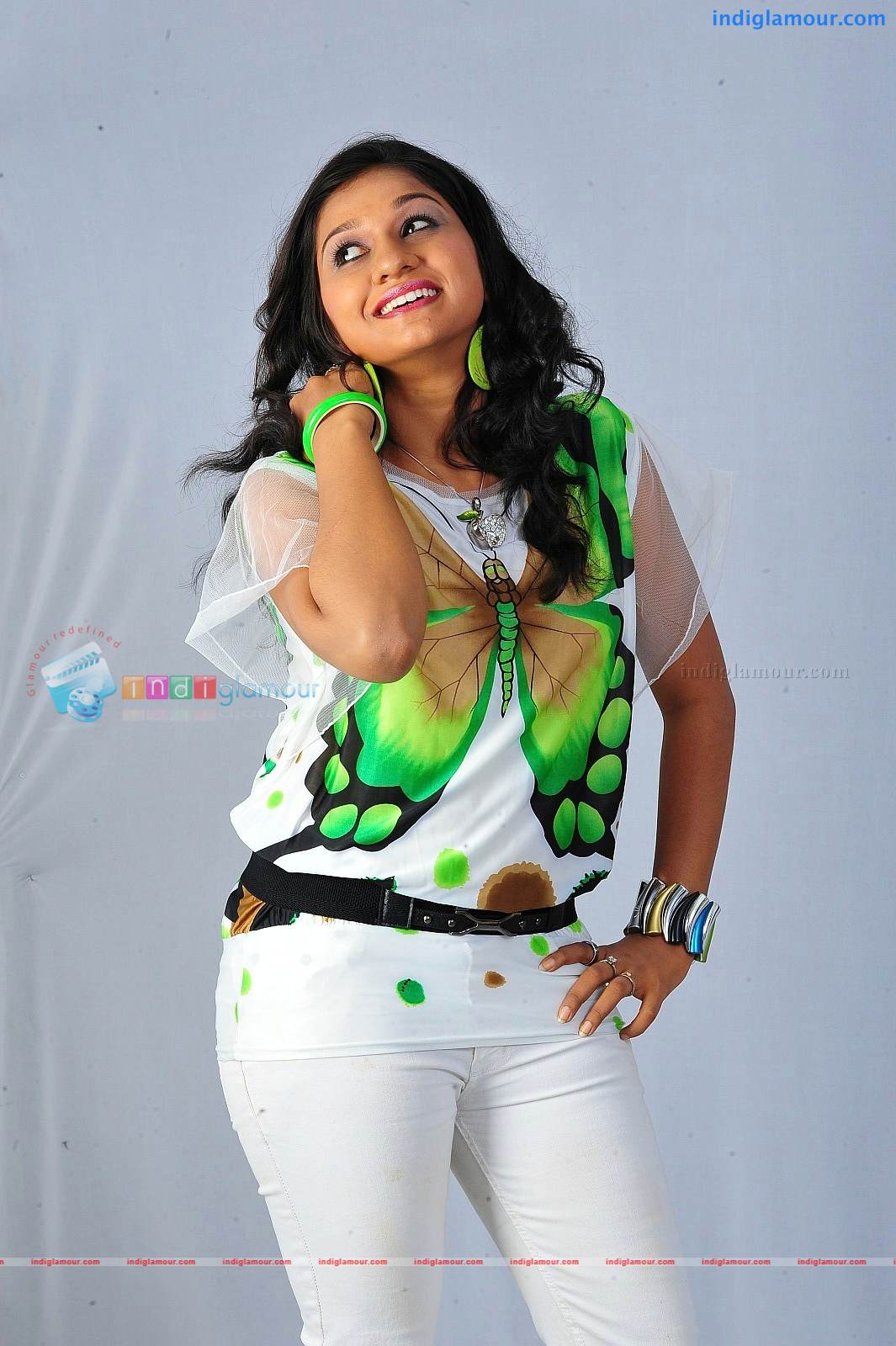 Malu Raveendranath Actress hd photo