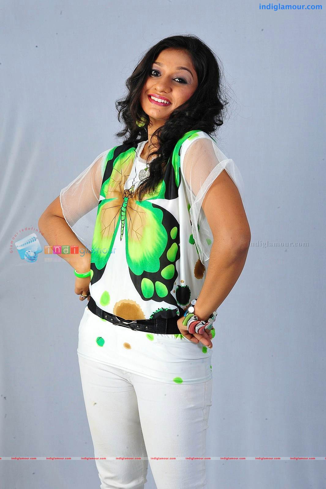 Malu Raveendranath Actress hd photo