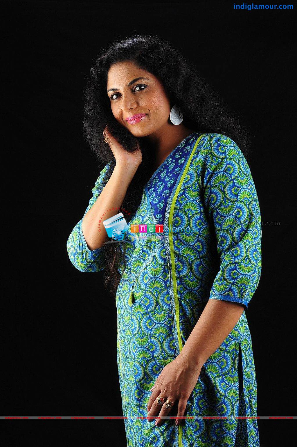 Asha Sarath Actress hd photo