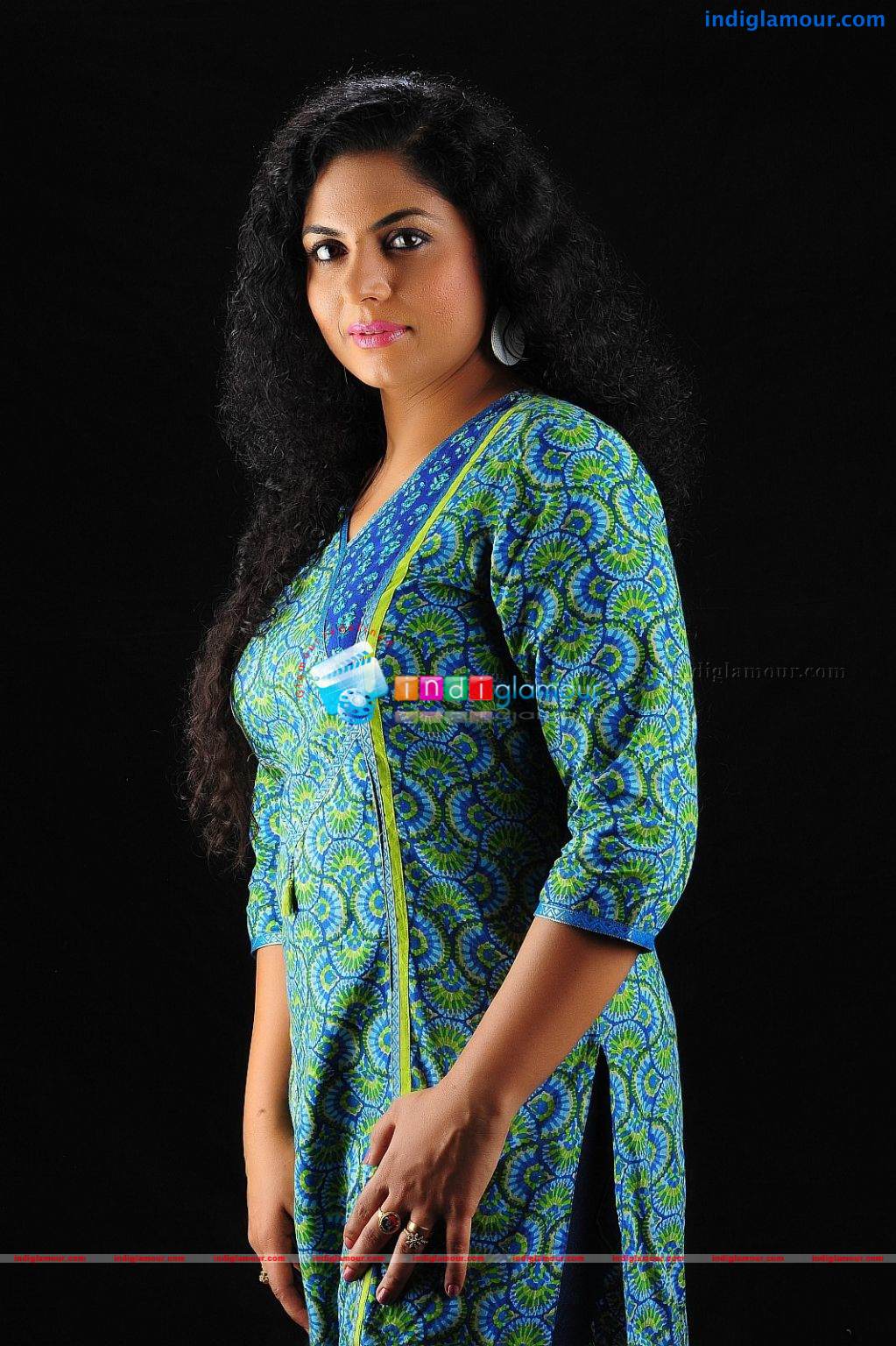 Asha Sarath Actress hd photo