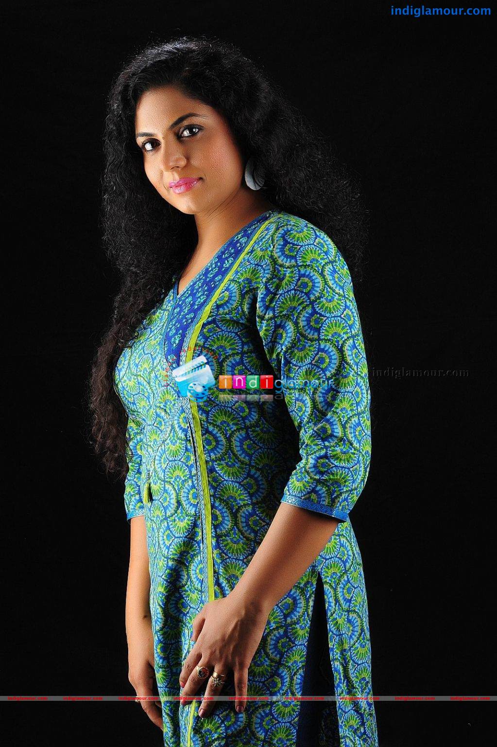 Asha Sarath Actress hd photo