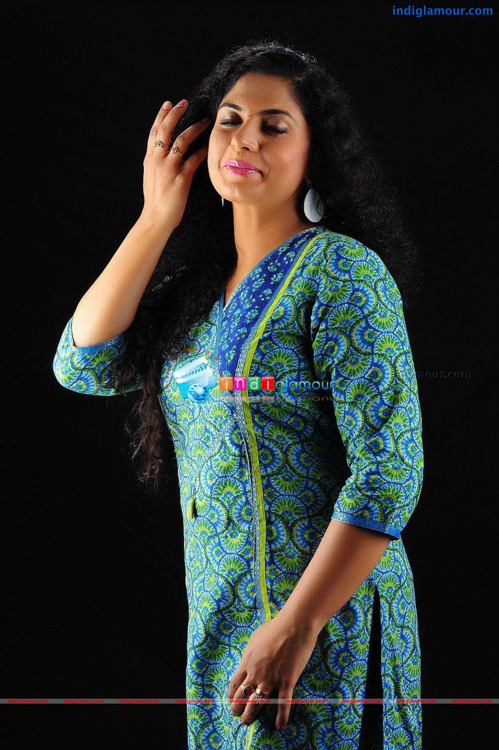 Asha Sarath Actress hd photo