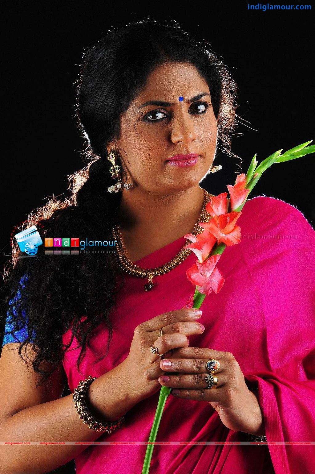 Asha Sarath Actress hd photo