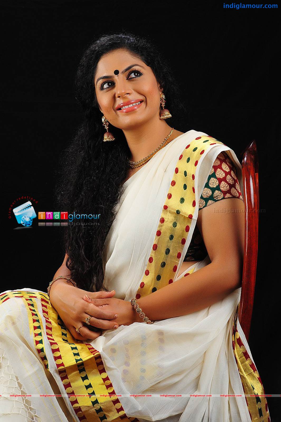 Asha Sarath Actress hd photo