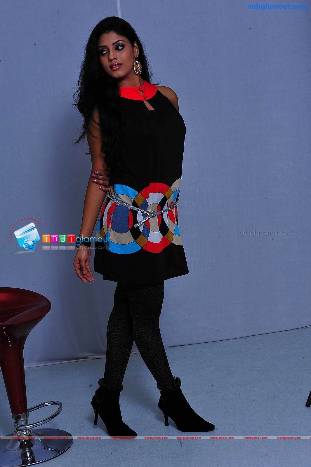 Iniya Actress hd photo