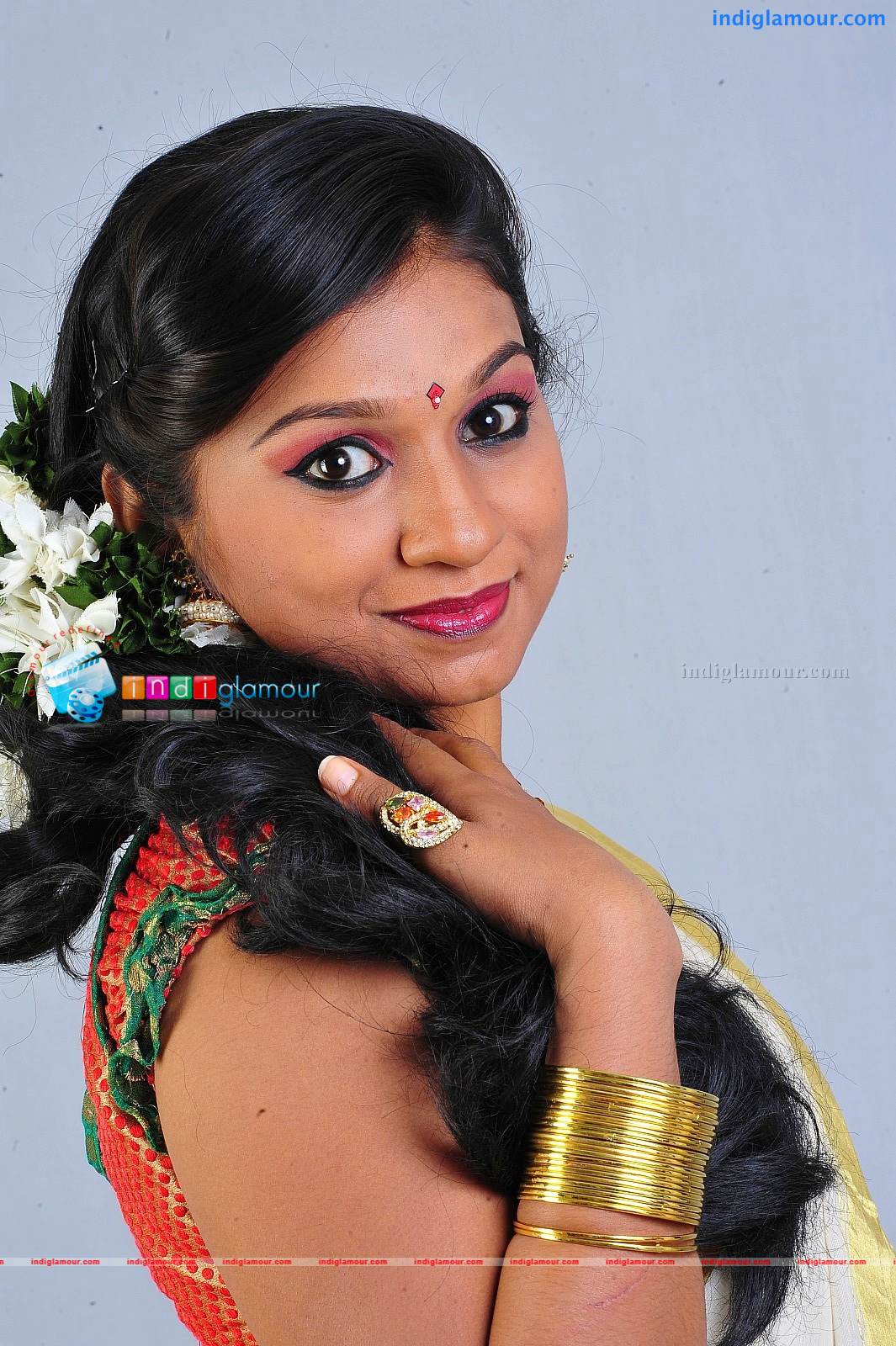 Malu Raveendranath Actress hd photo
