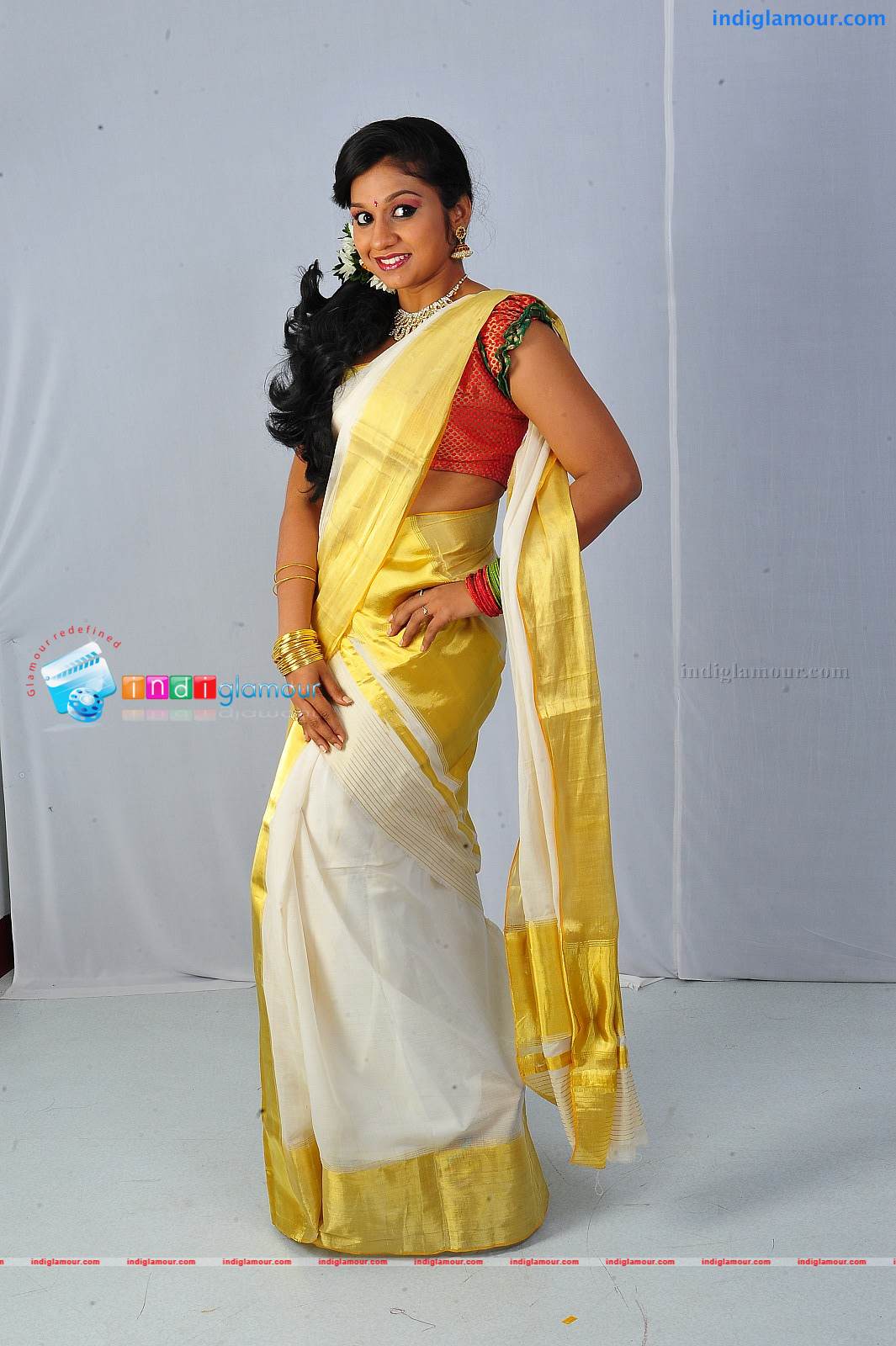 Malu Raveendranath Actress hd photo
