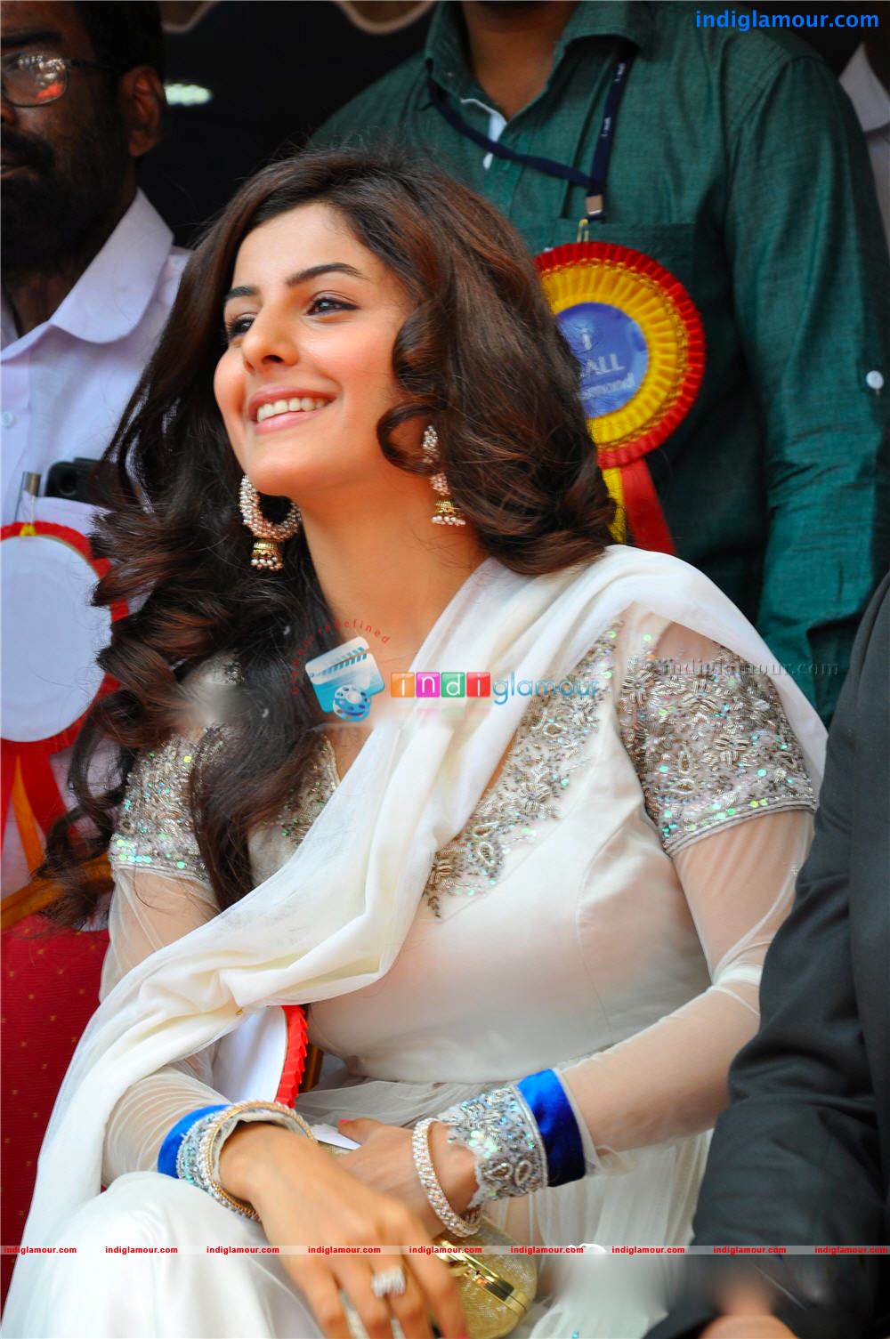 Isha Talwar Actress hd photo