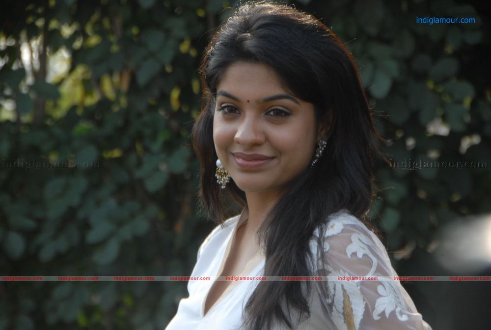 Archana Kavi Actress hd photo