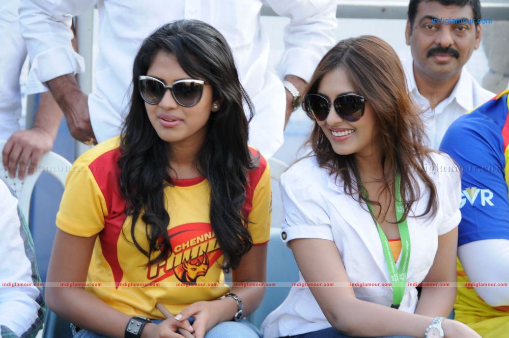 Amala Paul Actress hd photo