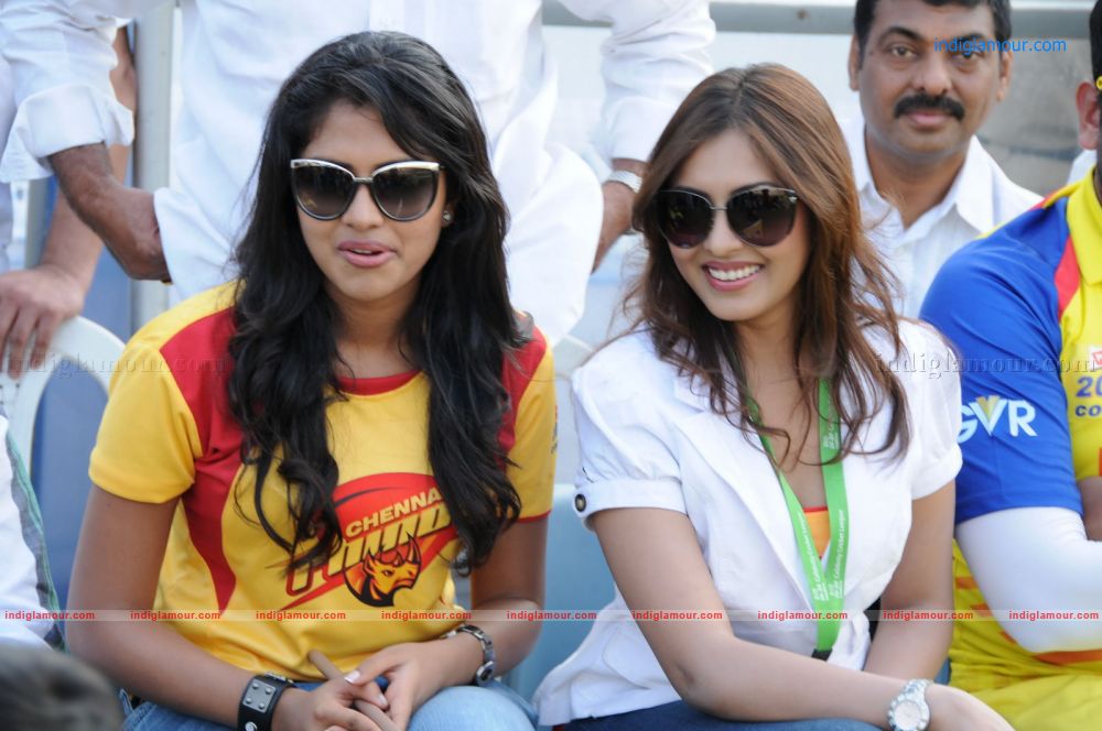 Amala Paul Actress hd photo