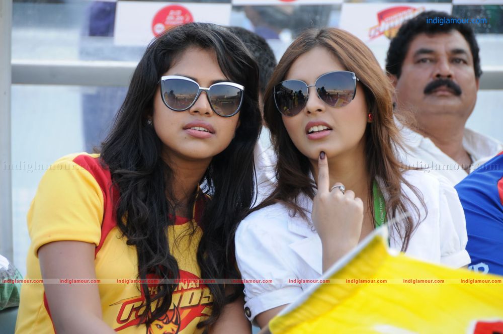 Amala Paul Actress hd photo