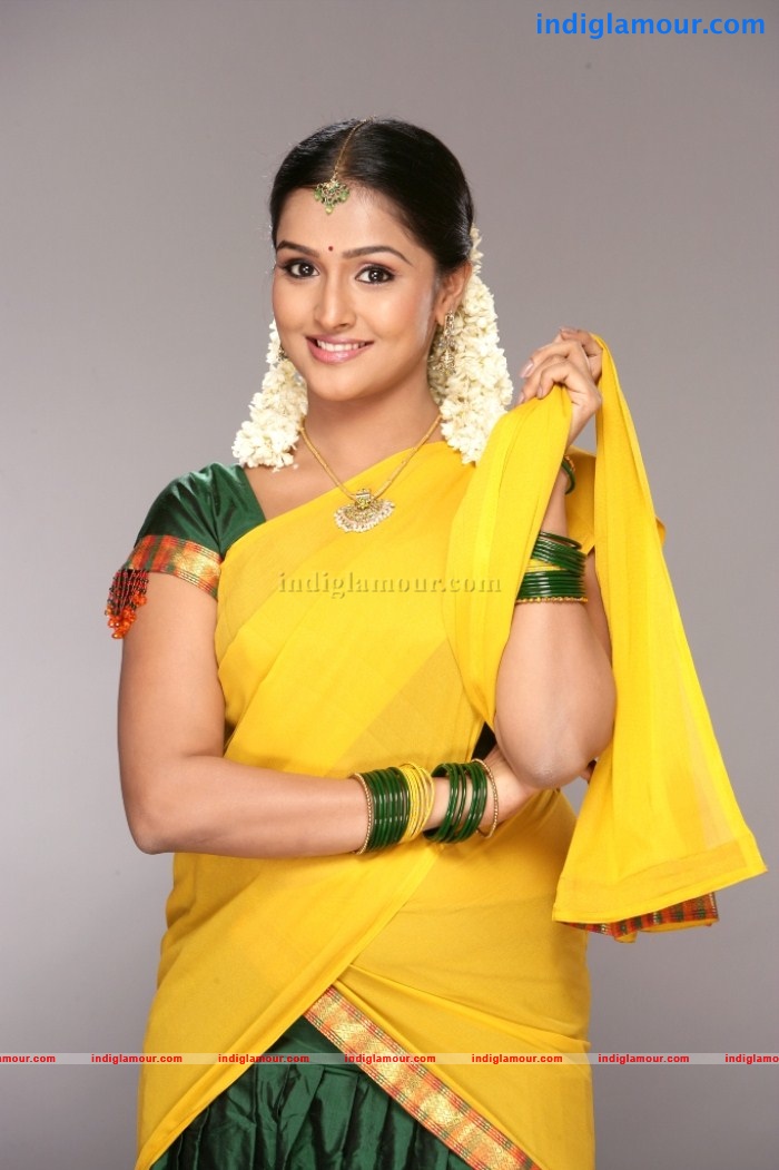 Remya Nambeesan Actress hd photo