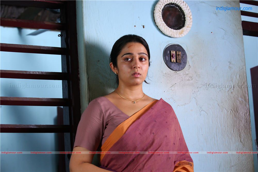 Charmi Actress hd photo