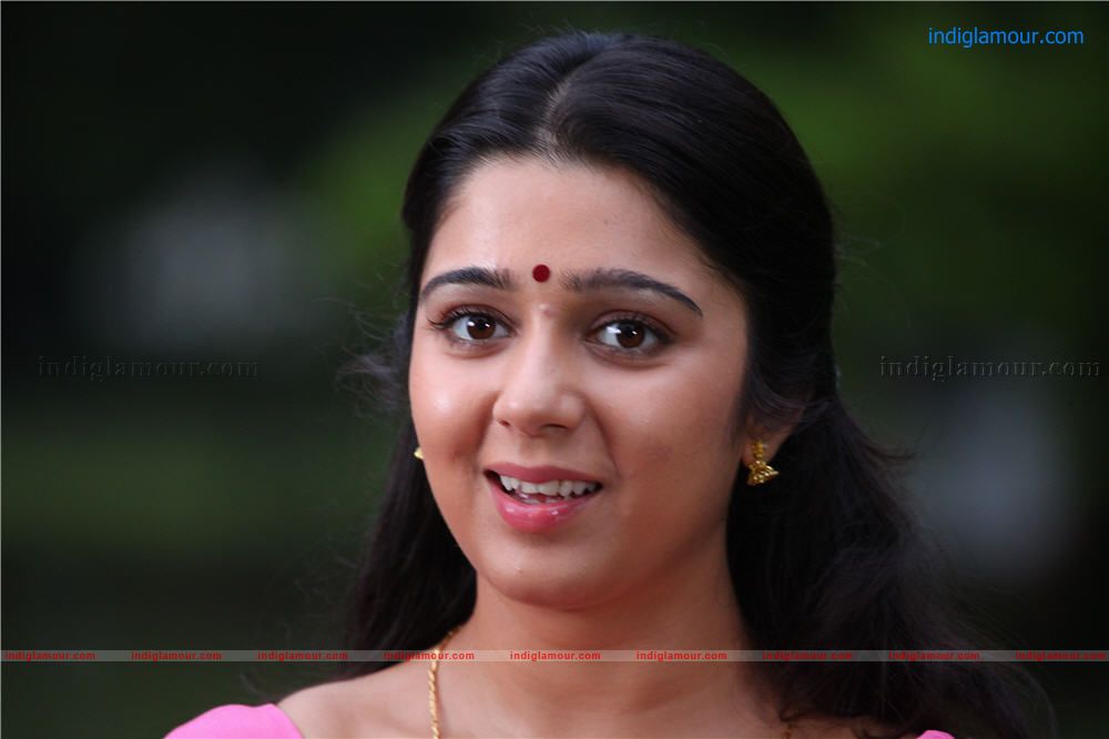 Charmi Actress hd photo