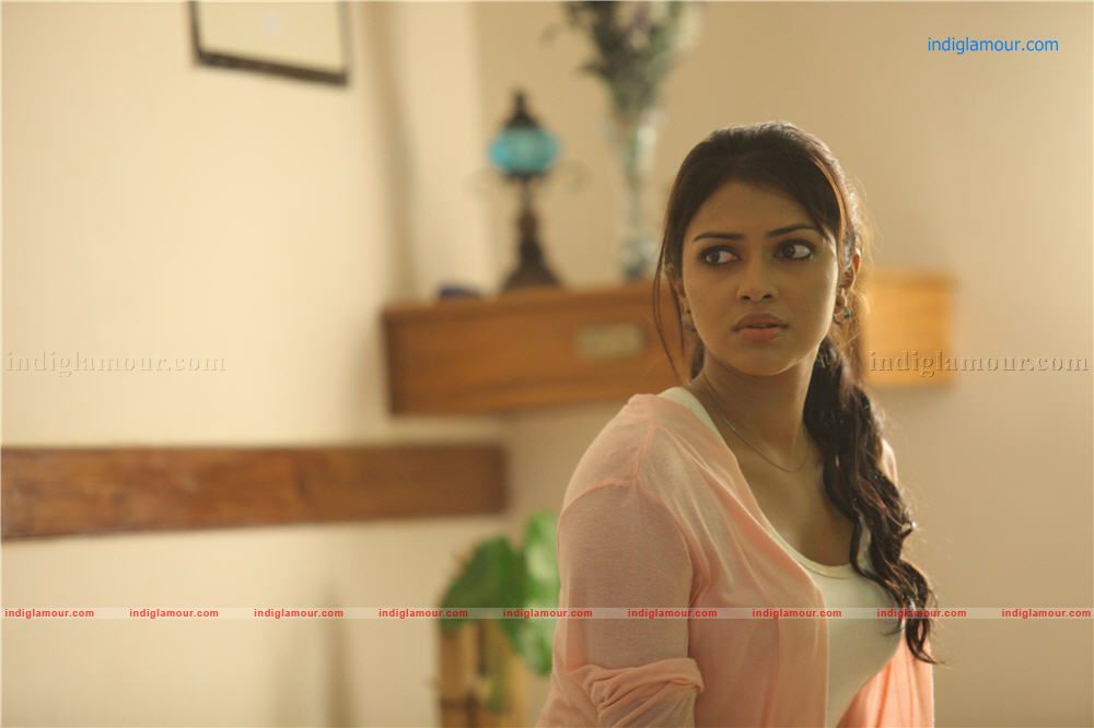 Amala Paul Actress hd photo